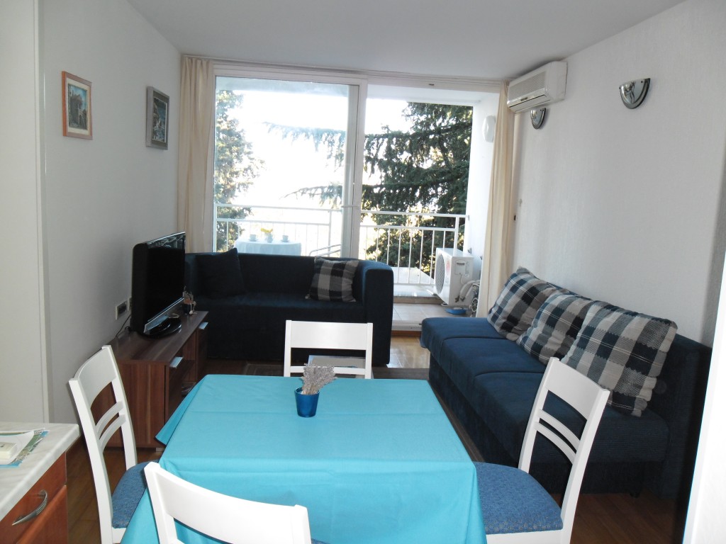 Apartment 2+2 persons (006)